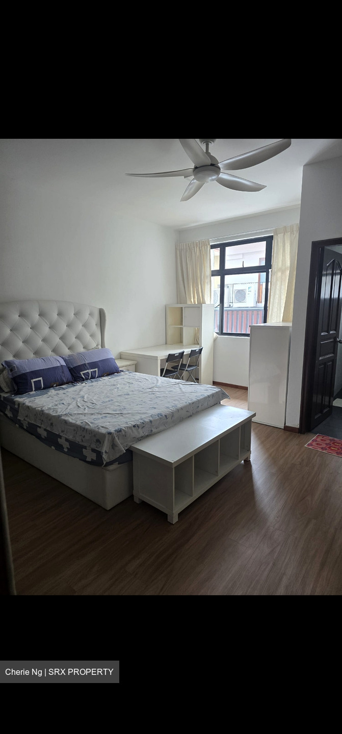 Prince Of Wales Road (D10), Semi-Detached #549762181